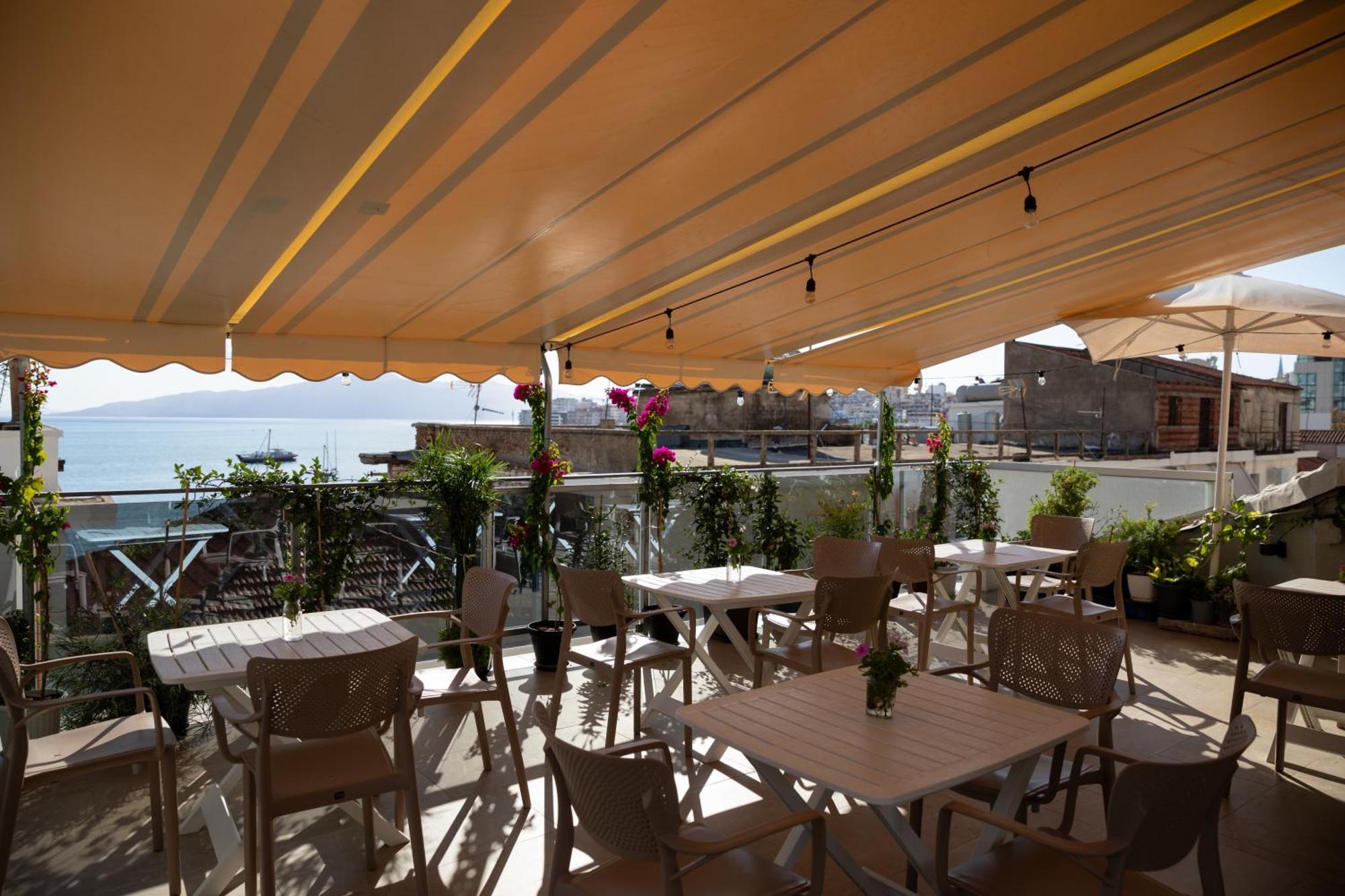 Jonian Boutique Hotel Sarandë Esterno foto