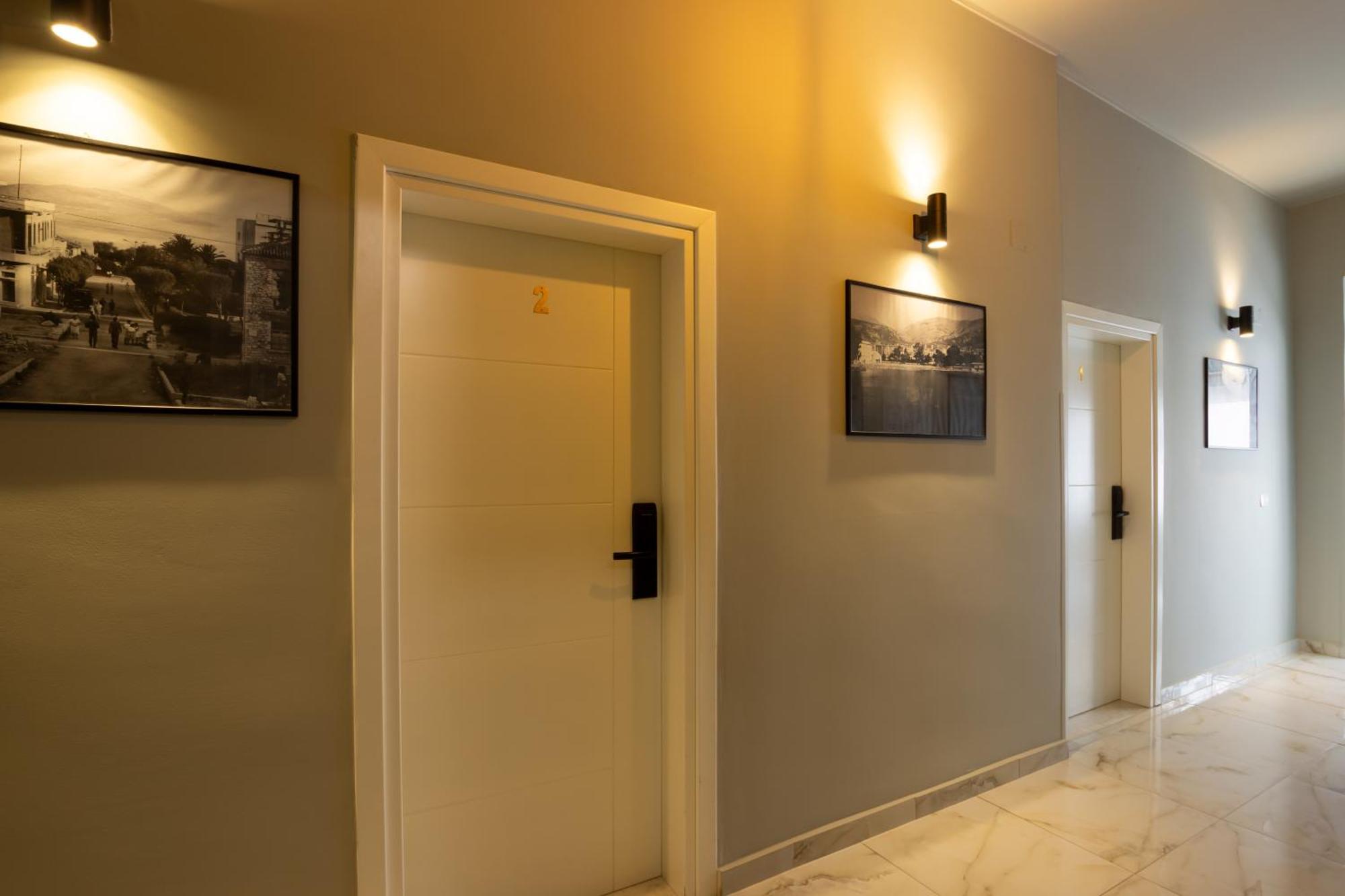 Jonian Boutique Hotel Sarandë Esterno foto