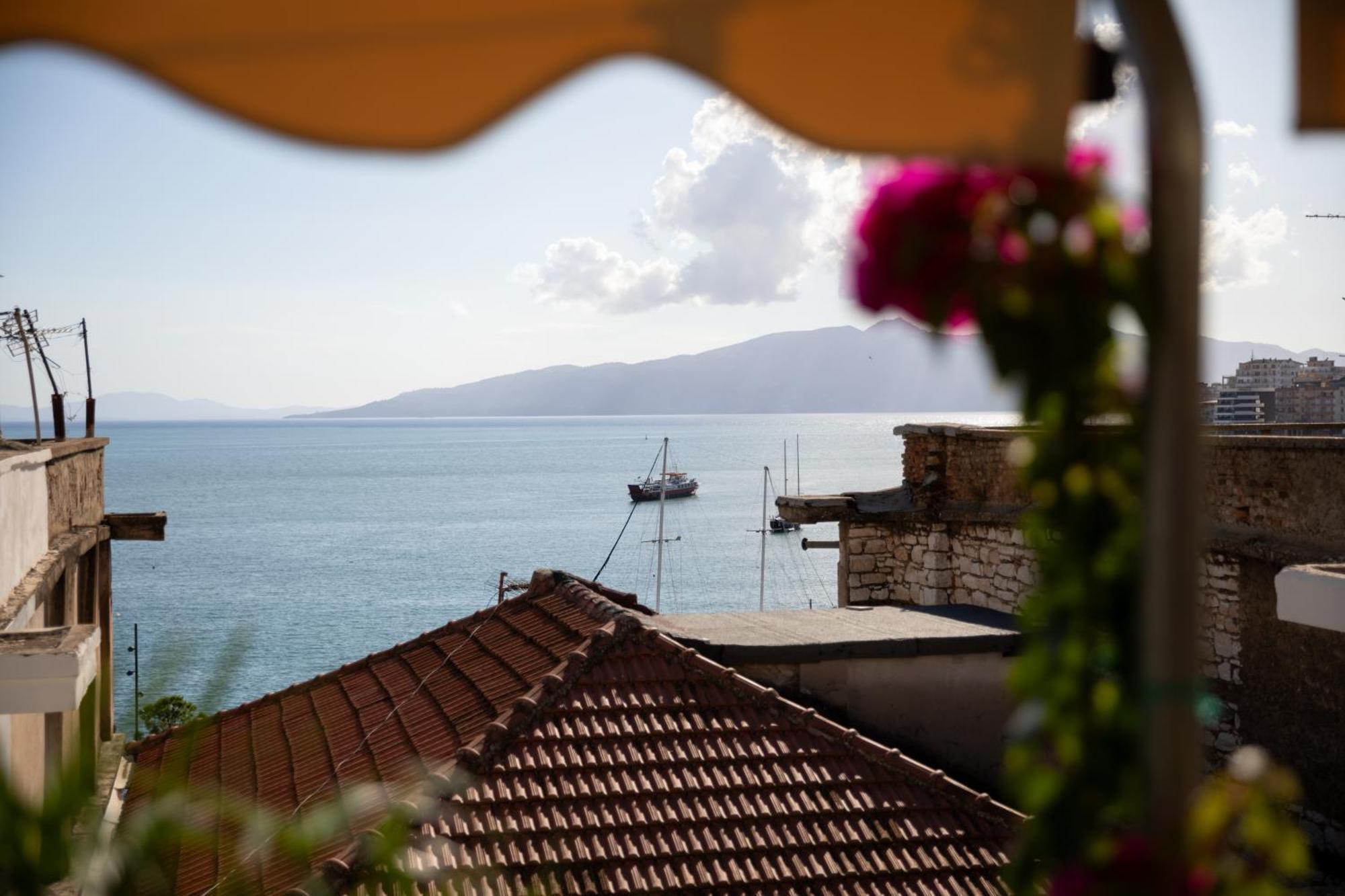 Jonian Boutique Hotel Sarandë Esterno foto