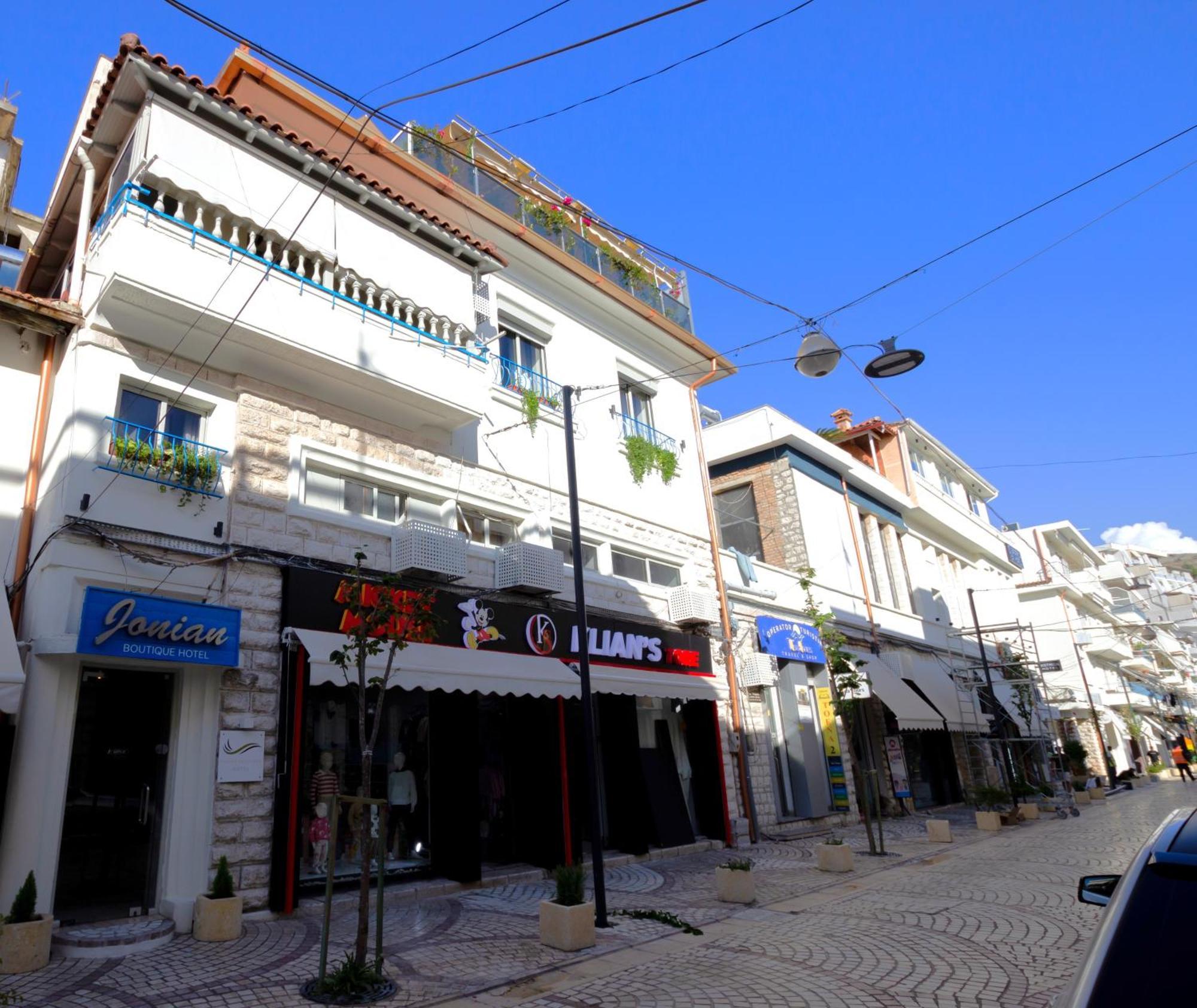Jonian Boutique Hotel Sarandë Esterno foto