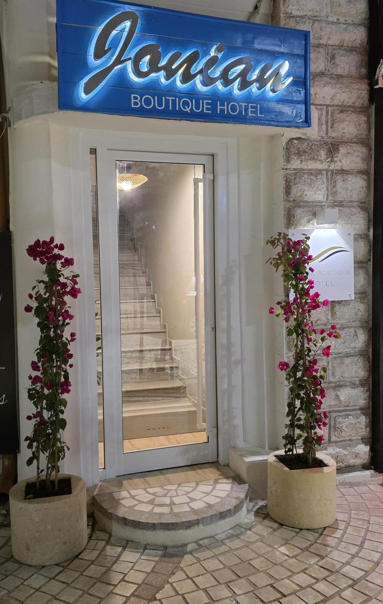 Jonian Boutique Hotel Sarandë Esterno foto